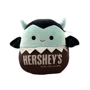 Squishmello’s Patricio The Vampire Bat RARE Halloween Hershey’s Chocolate NEW